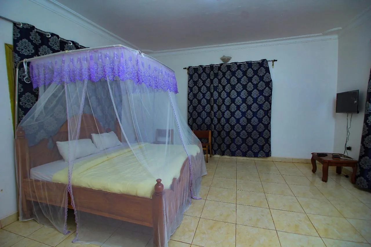 Ambassador Bridge Motel Jinja Apartment