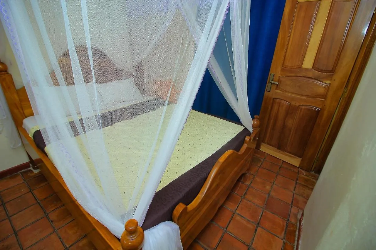 Ambassador Bridge Motel Jinja