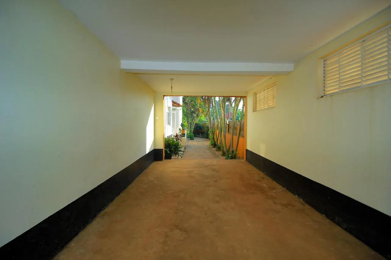 Ambassador Bridge Motel Jinja